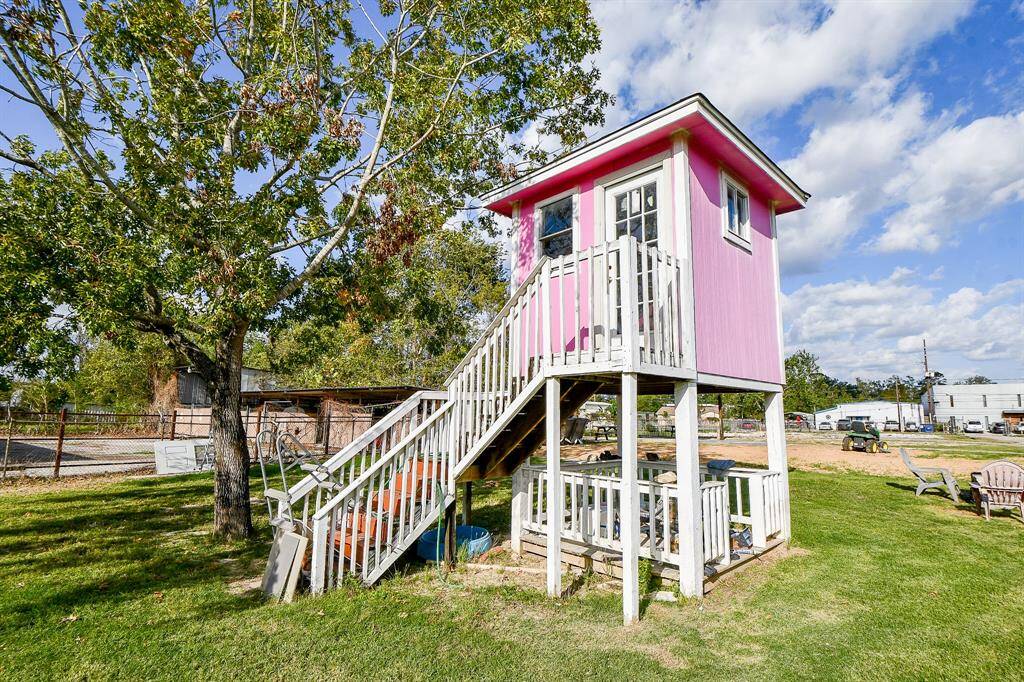 Charming TreeHouse retreat in the heart of nature.