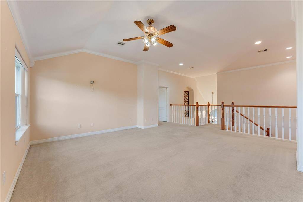Large Upstaris Game Room