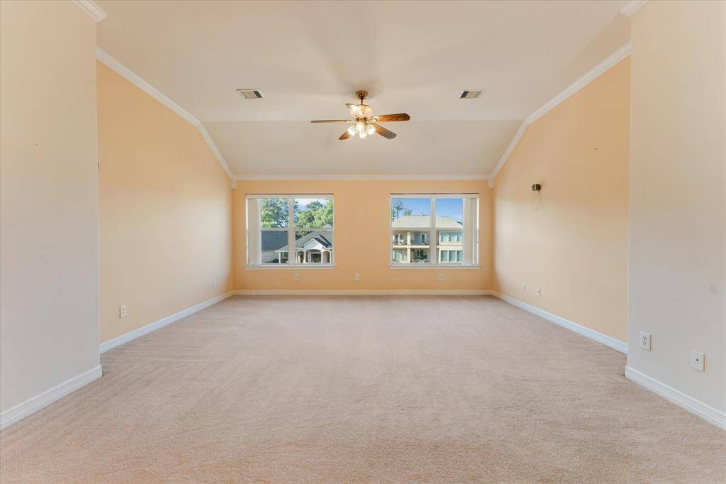 Large Upstaris Game Room
