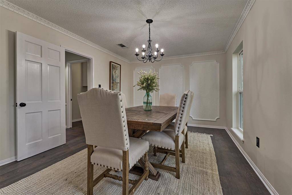 Formal Dining