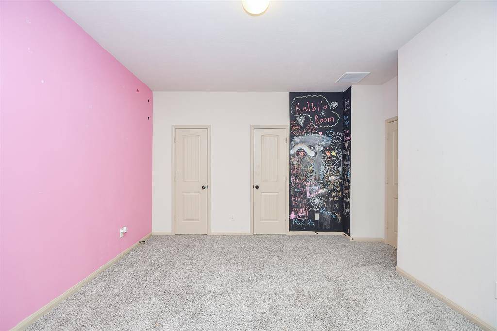2nd bedroom.