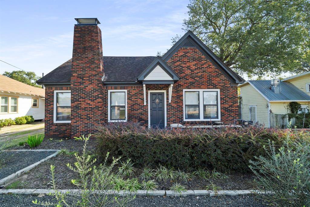 COMPLETELY RENOVATED brick cottage-style, brick 1929 bungalow nestled in the heart of Historic Richmond, TX.