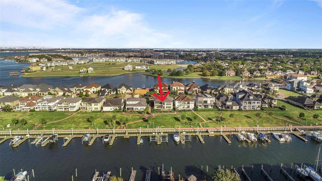 Enjoy prime access to Clear Lake, Nassau Bay, and Galveston Bay for unparalleled fishing and watersports adventures.