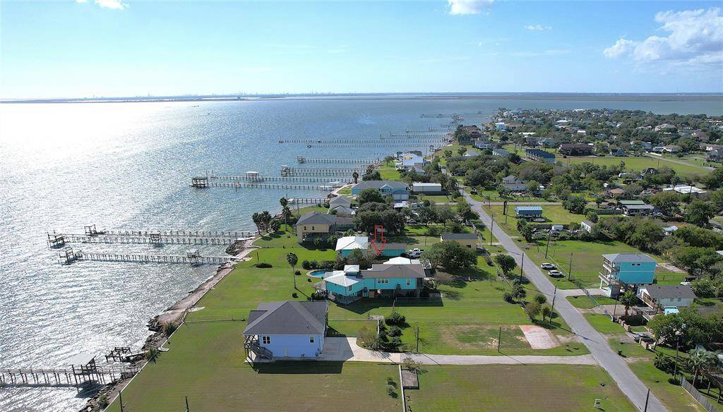 Vacant Lot next to property included with the sale.