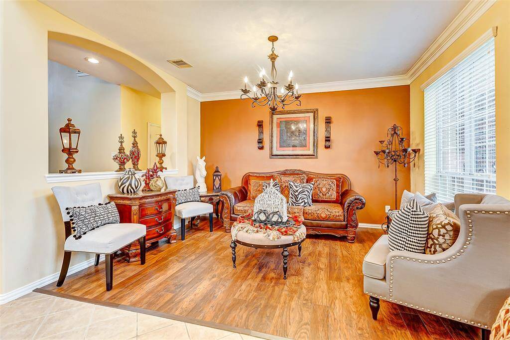 FORMAL LIVING ROOM