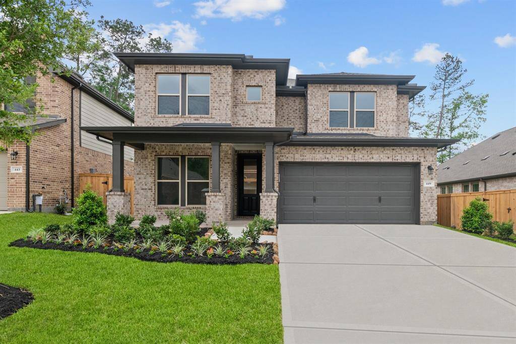 Welcome to The Holly by David Weekley Homes. Move-In-Ready Now!