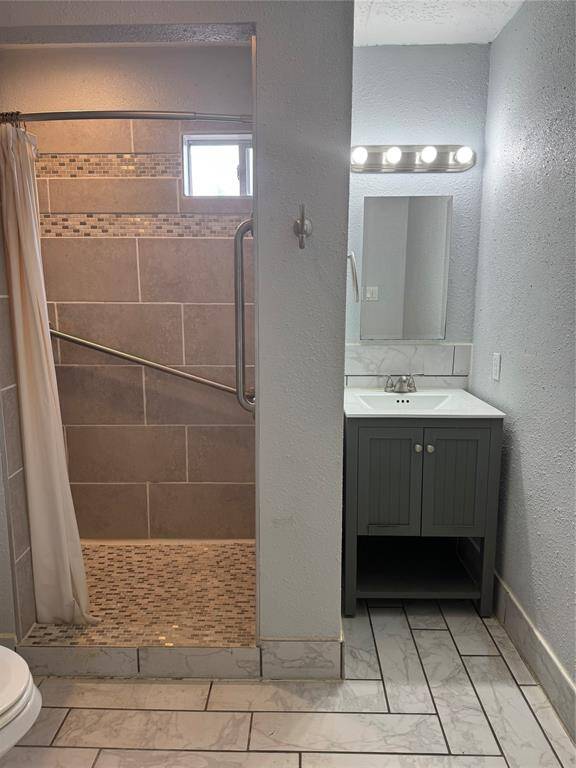 Less than a mile away, you’ll have easy access to a variety of restaurants, entertainment, and cozy hang-out spots, perfect for dining, socializing, and enjoying local activities.