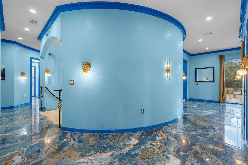 3rd floor landing area and foyer