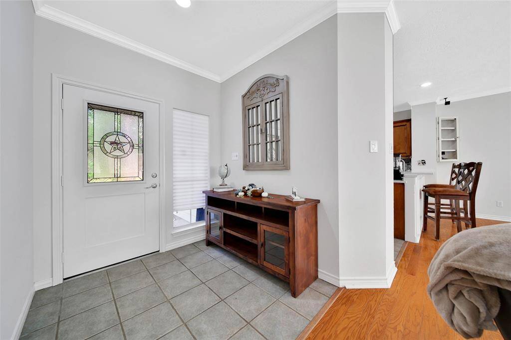 Entry way