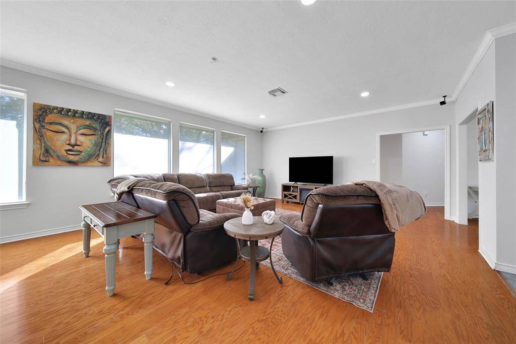 Hardwood floor adorn all throughout the main living area!