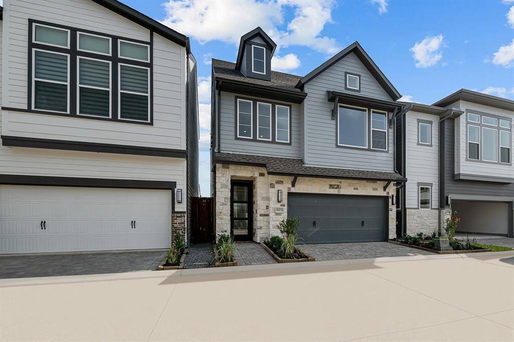 Welcome to The Bellomy by David Weekley Homes. Move-In-Ready Now!