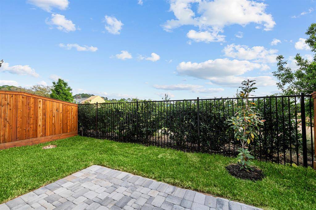 Welcome to The Bellomy by David Weekley Homes. Move-In-Ready Now!