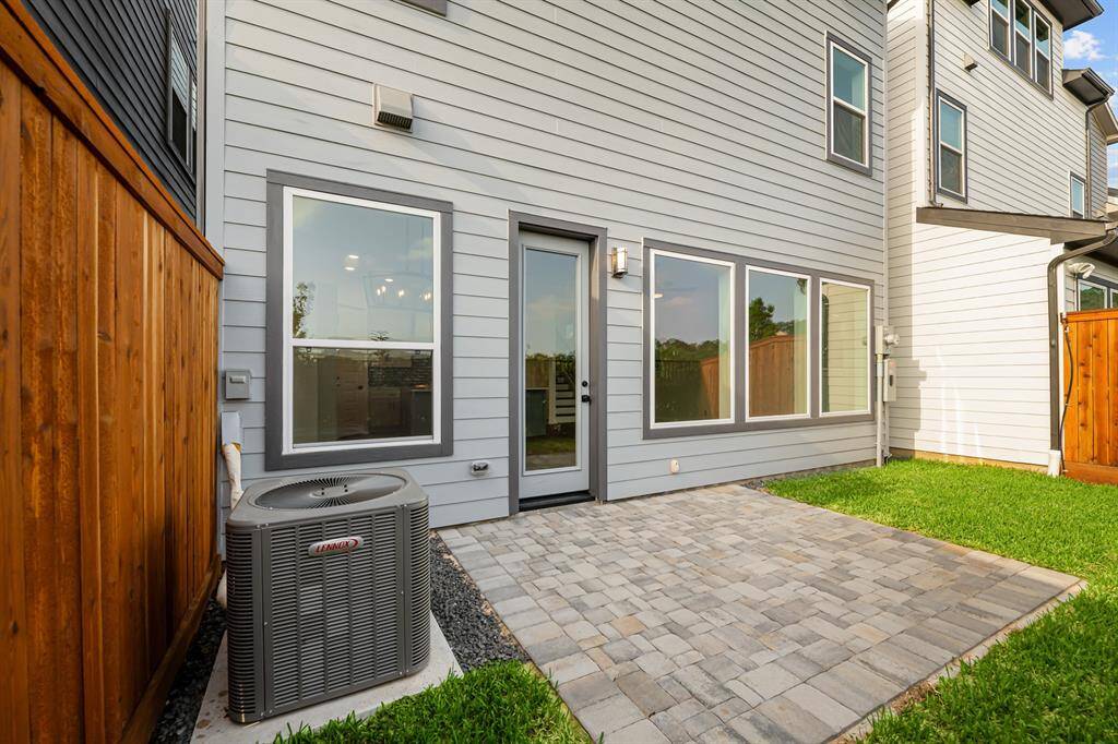 Welcome to The Bellomy by David Weekley Homes. Move-In-Ready Now!