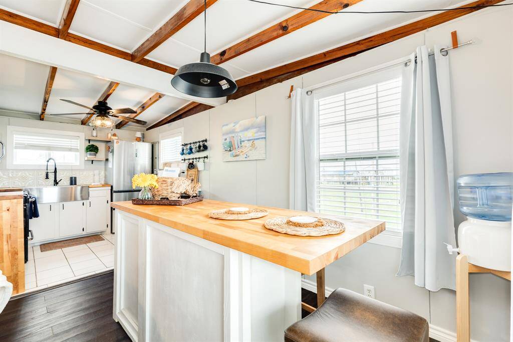 First glance of the kitchen.