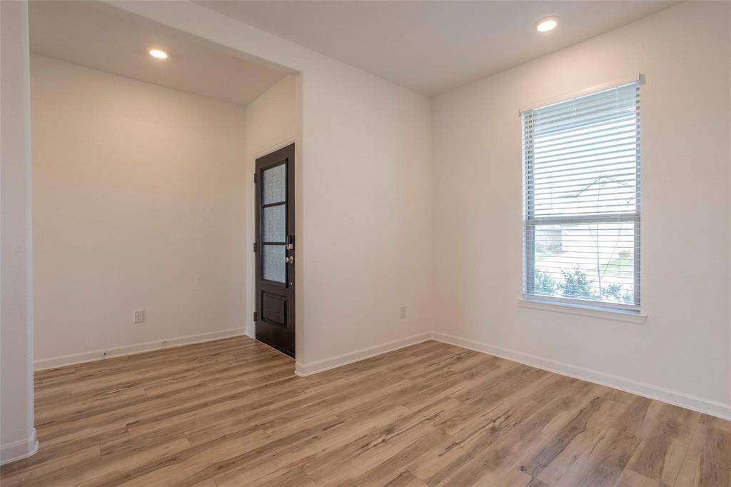 FLEX ROOM, use your imagination because having this BONUS ROOM is amazing!  Craft Room possibly?