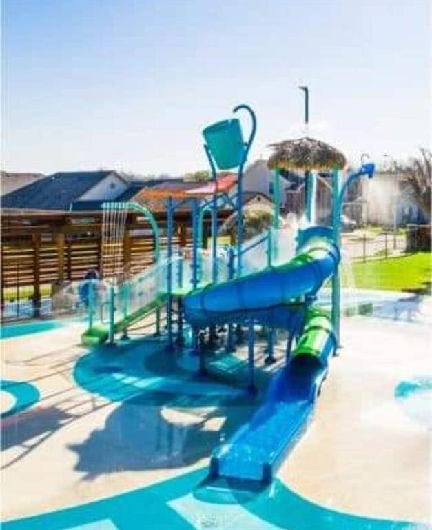McCrary Meadows Splashpad and park