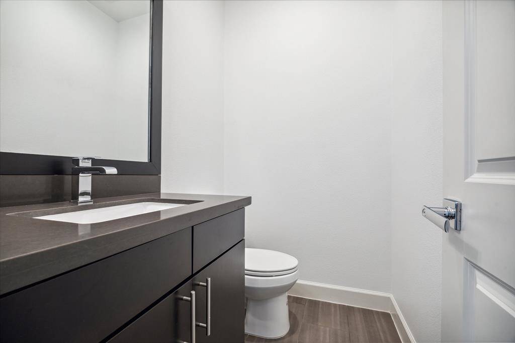Half bathroom on the 2nd floor.