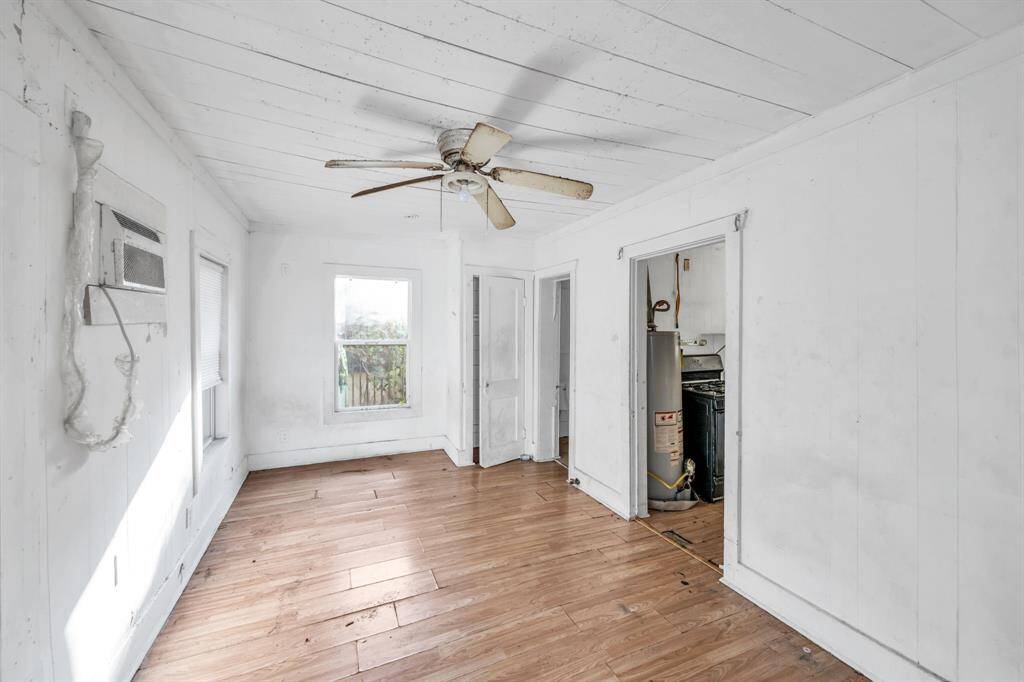 Family Room! 3710 Dennis St., Houston, TX  77004