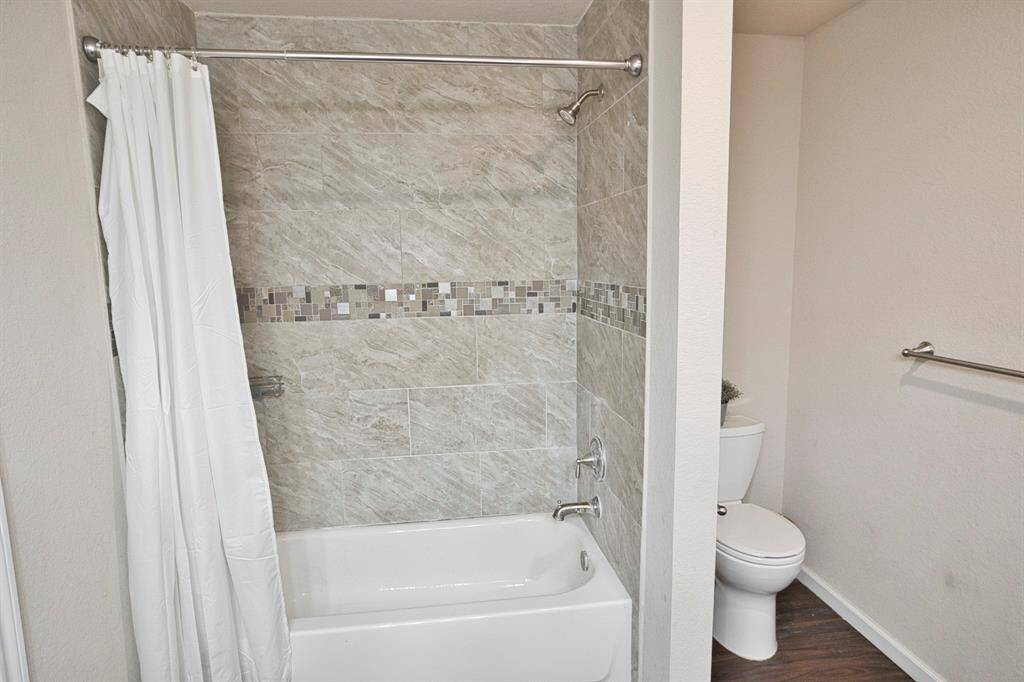 Decorative tile tub surround!