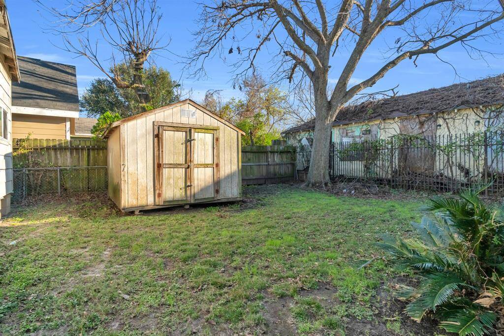 Shed on the property for your storing needs. 3710 Dennis St., Houston, TX  77004