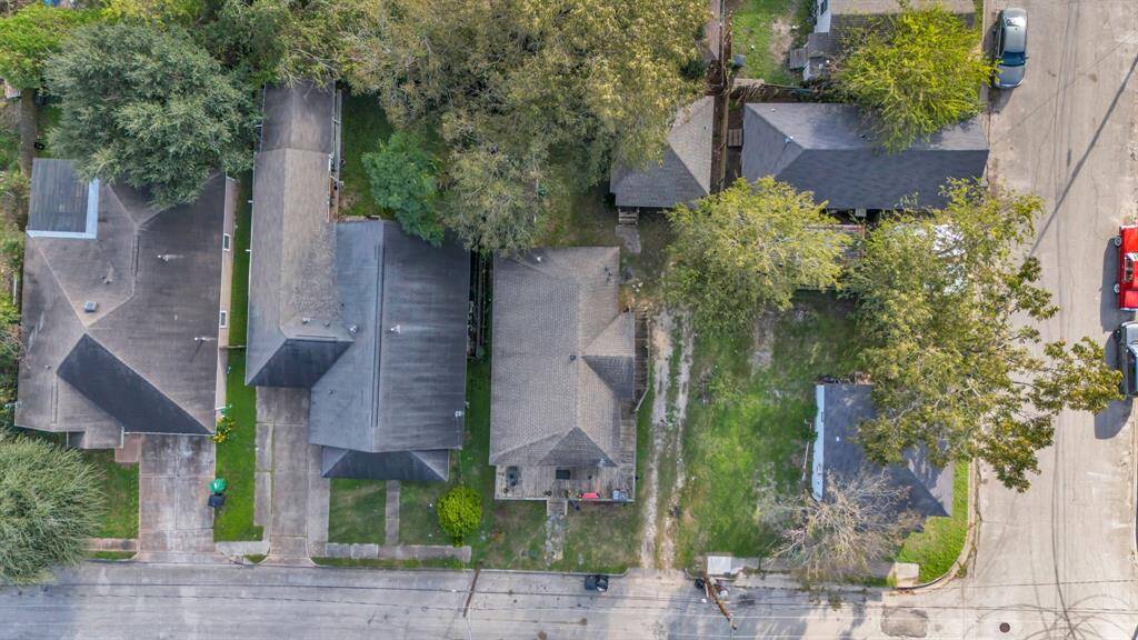 Aerial View showcasing the long driveway to both properties! 3710 Dennis St., Houston, TX  77004