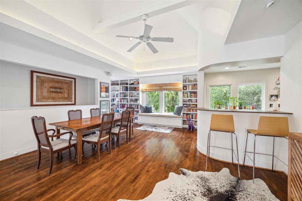 Duplex upstairs dining/bar. Vaulted ceiling with rope uplighting.
