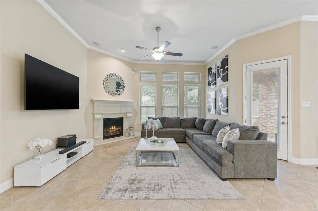 Vaulted ceilings add a touch of drama and spaciousness to the room.
