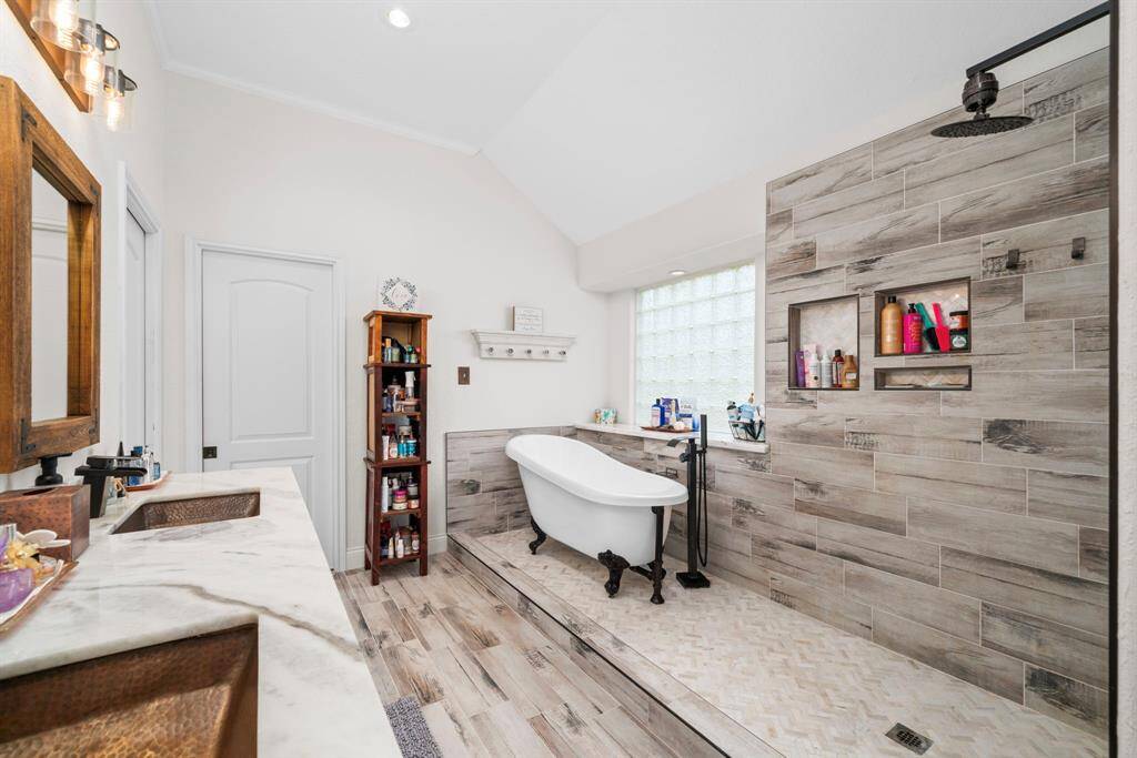 Primary ensuite