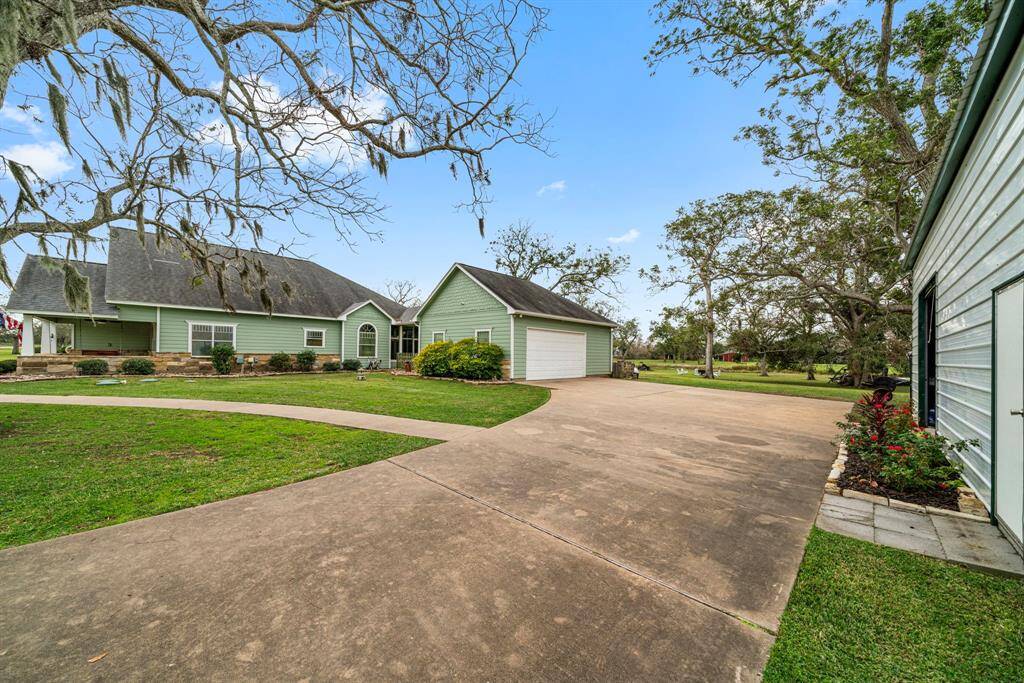 Extended driveway