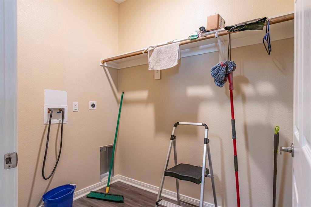 utility/washroom closet