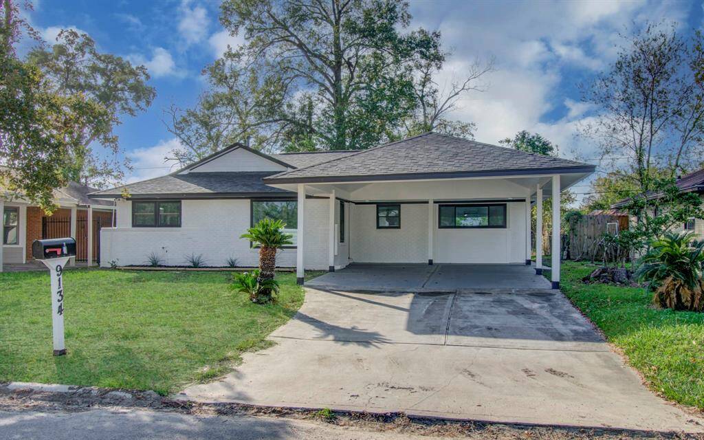 Welcome to 9134 Chatwood!