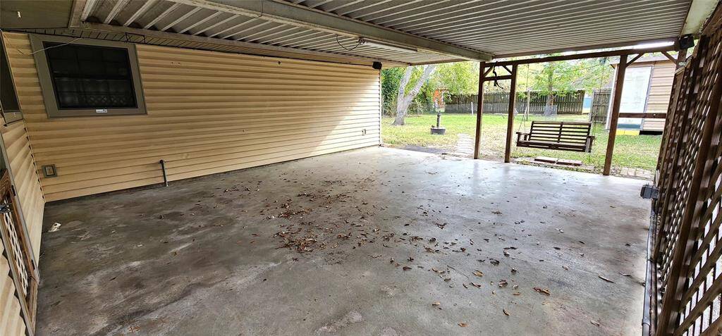 Large covered patio for those rainy days.