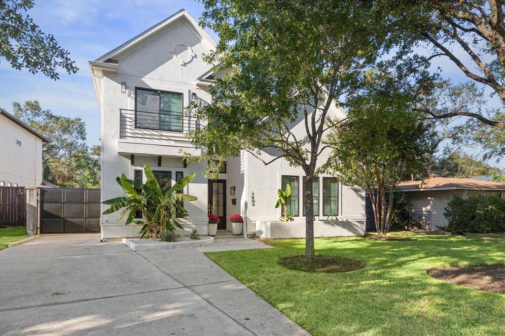 Welcome to 1406 Sue Barnett, located in the heart of highly sought after Garden Oaks.