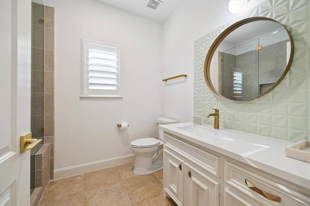 Updated second floor hall bath, shared by two of the bedrooms.