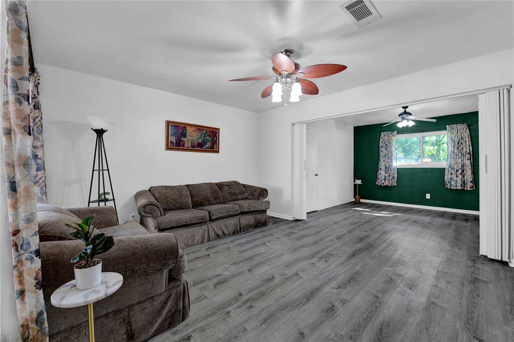Second Livingroom