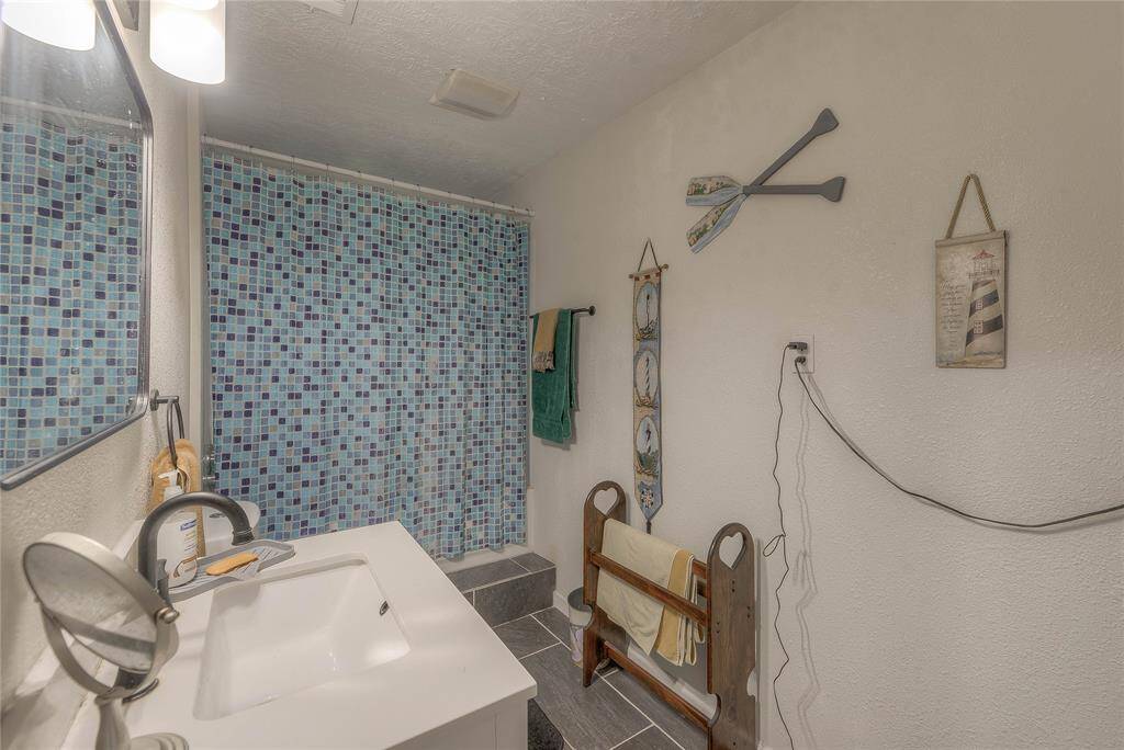 Guest bathroom