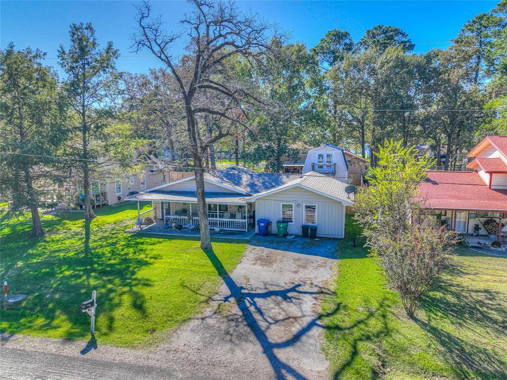 Ariel view of property with a 2 car wide driveway