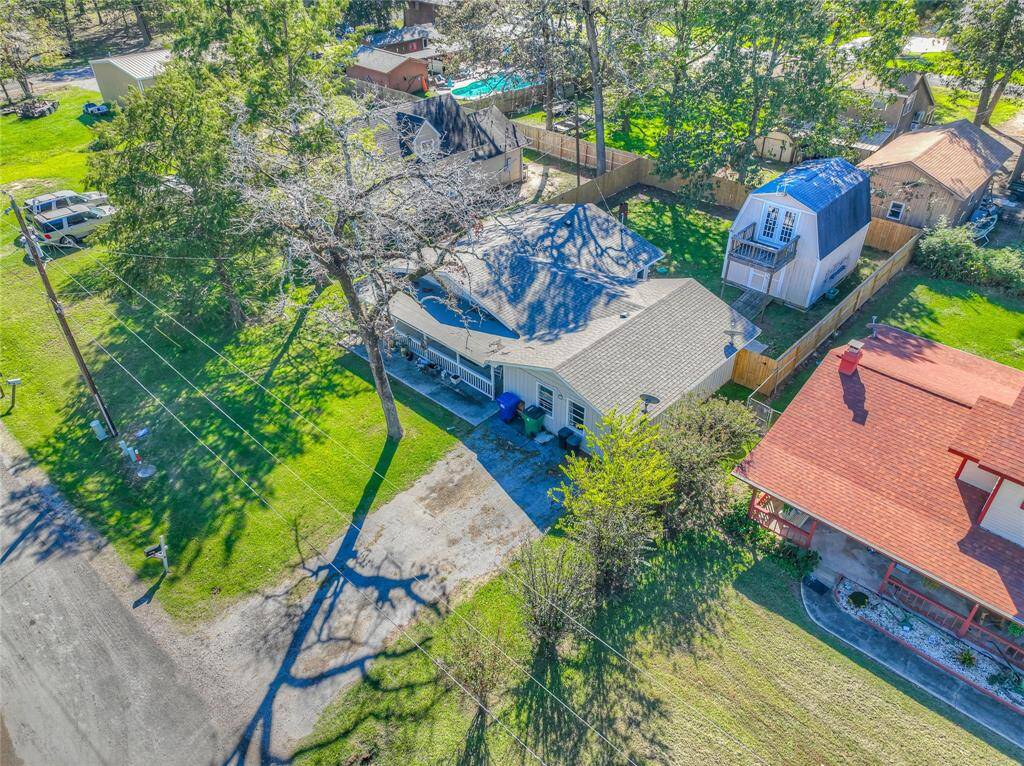 Ariel view of property with a 2 car wide driveway
