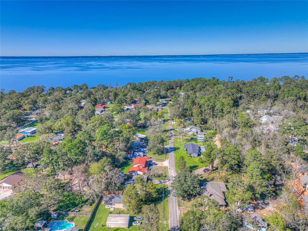 Ariel view of the property with Lake Livingston minutes away