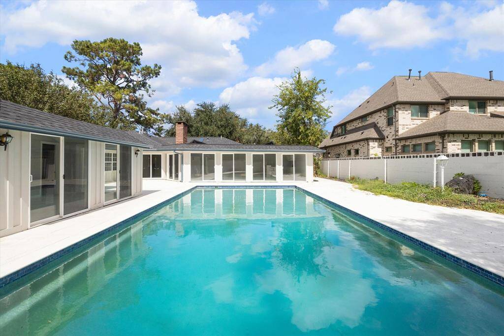 Large, sparkling pool ready for laps, water volleyball or floats.