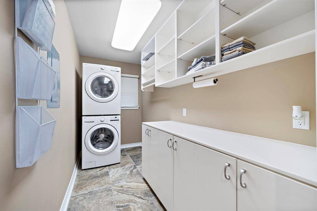 2nd Floor Landry Area