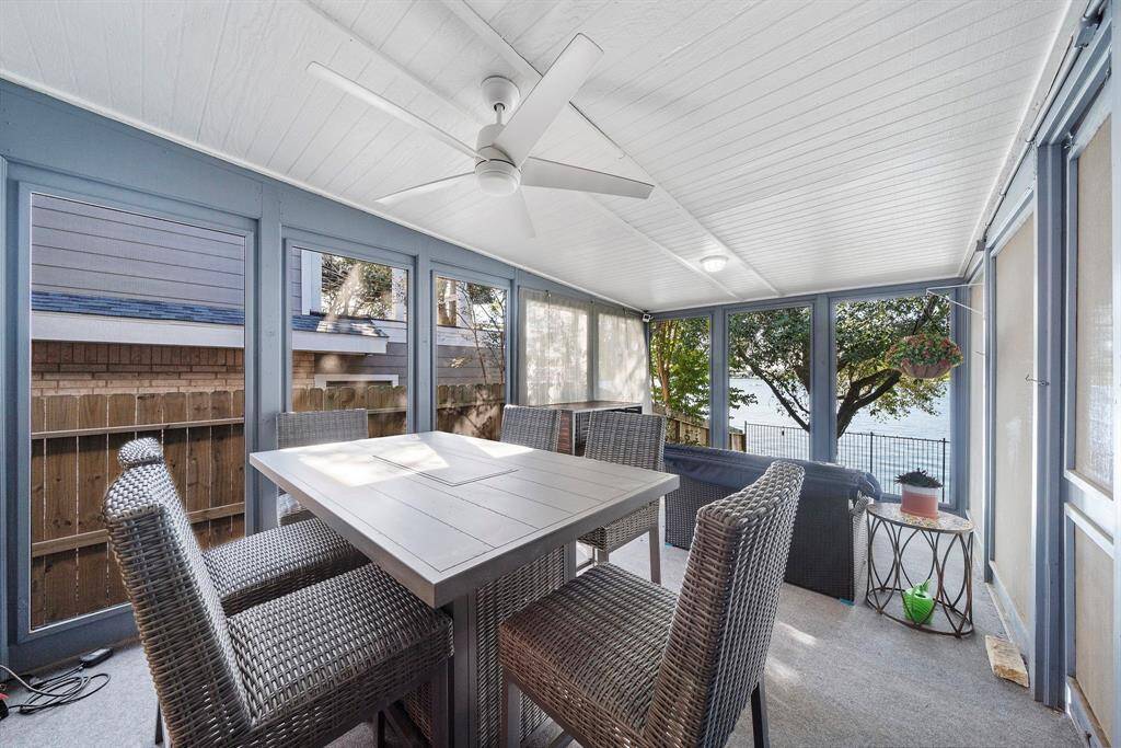 2nd Screened in Porch off of Kitchen/Breakfast Room