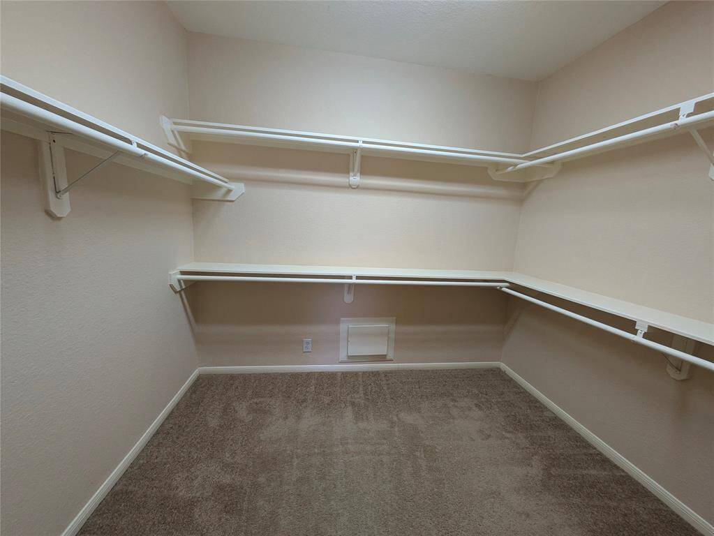 Master bedroom-closet