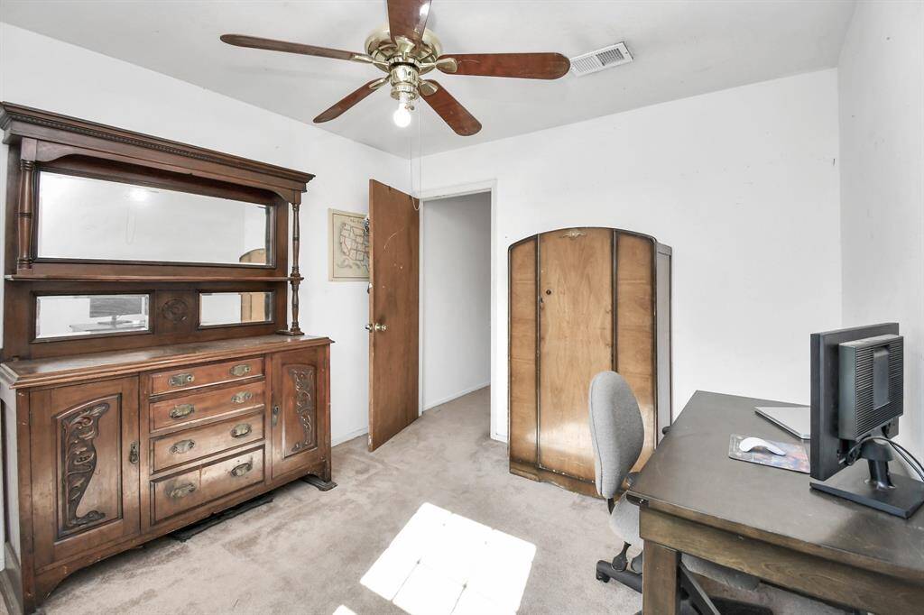 Another view of bedroom #4.