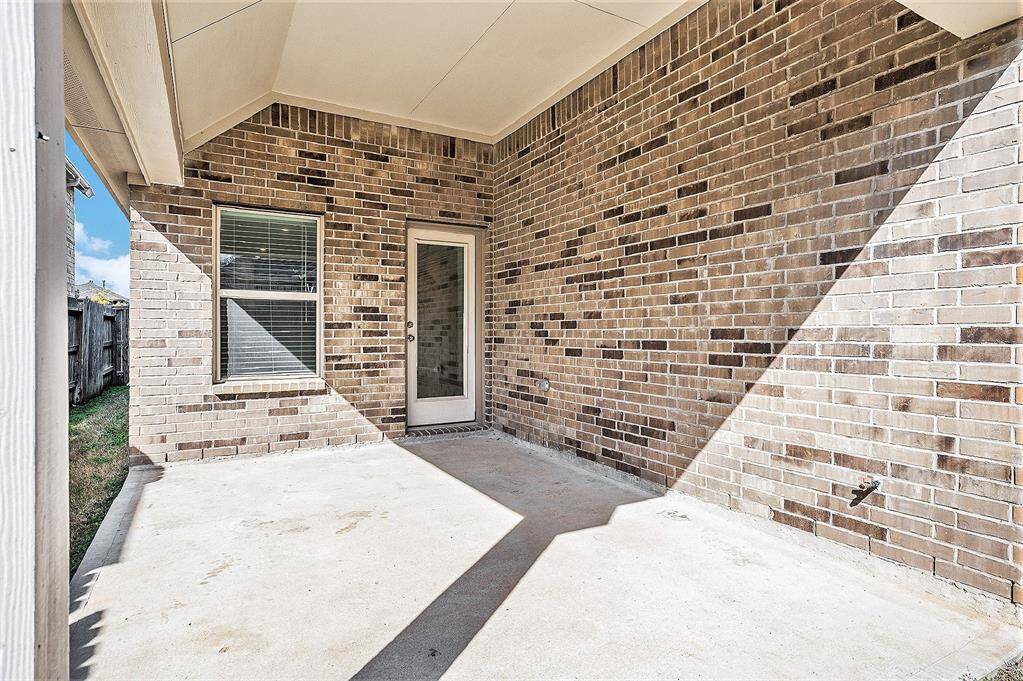 Covered Patio for those rainy or sunny days