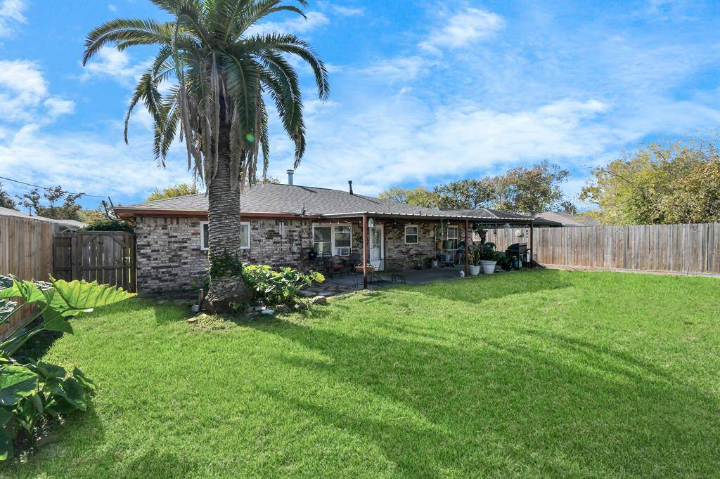 Another view of the spacious backyard.