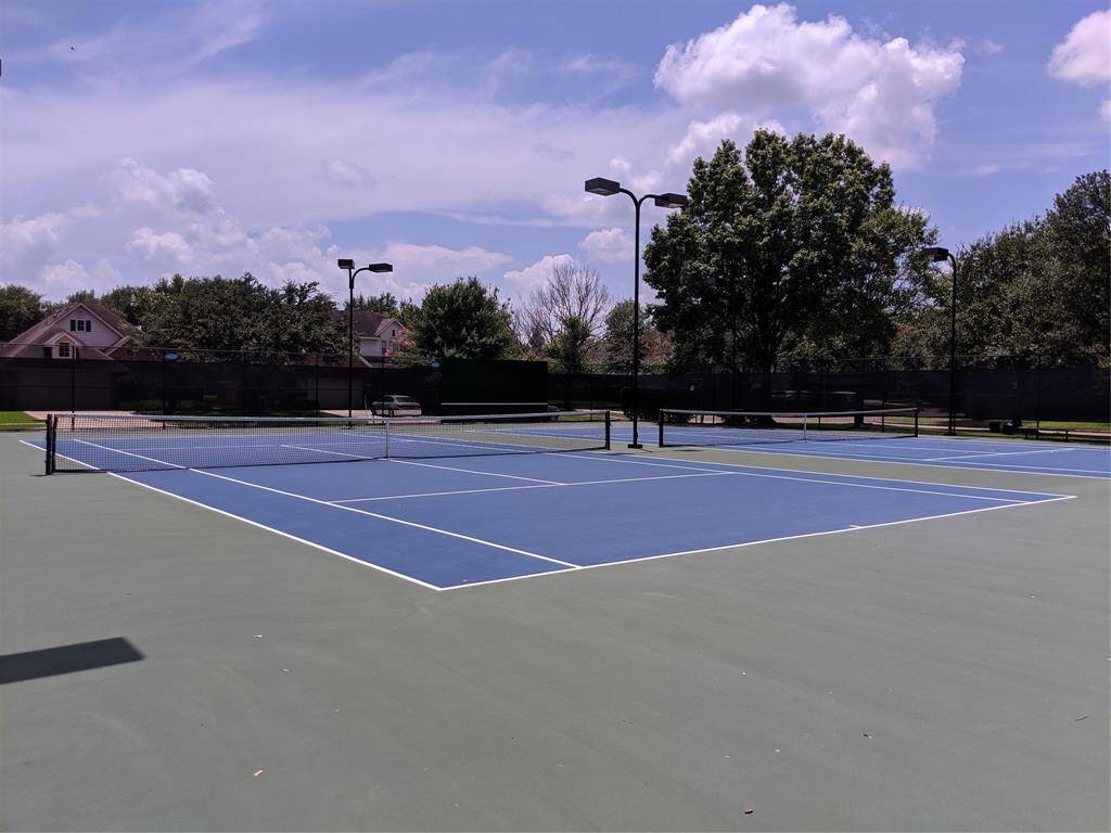 Tennis court
