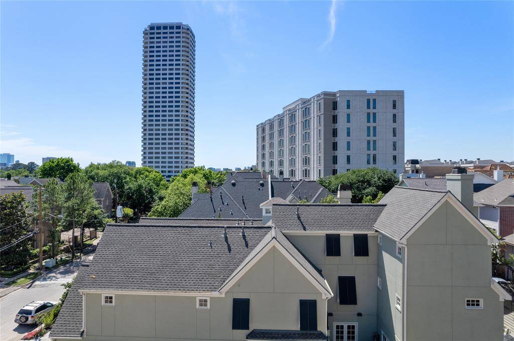 Enjoy the captivating western views of the River Oaks neighborhood, known for its elegance and charm. This prime location is just a short distance from the prestigious River Oaks Country Club offering a perfect blend of leisure and recreation in a vibrant community.