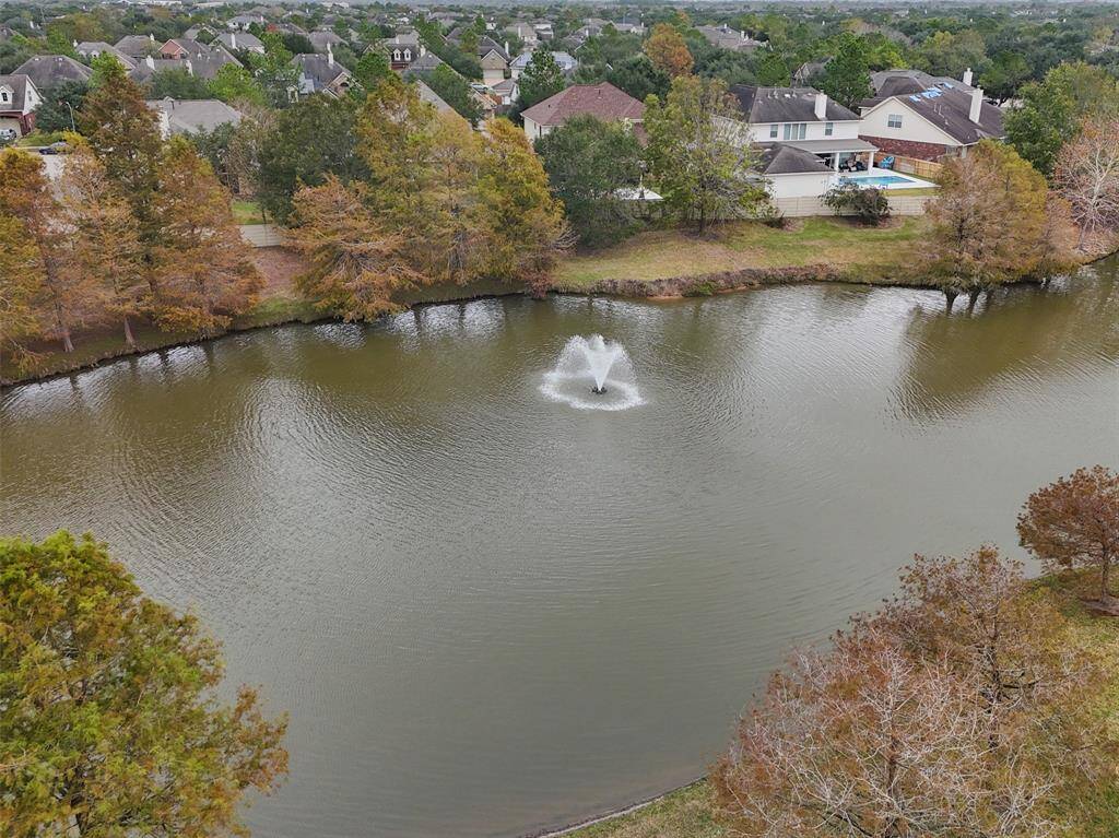 Walking trails offer access to wide open green spaces and community lakes