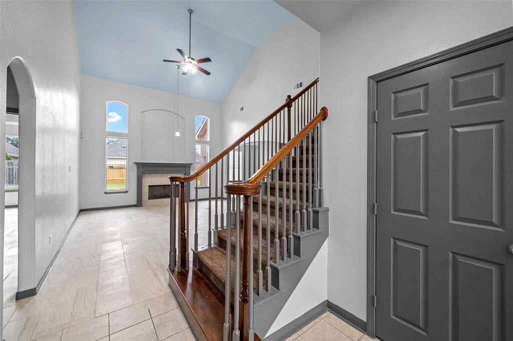 Foyer - view 2